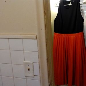 Sleeveless night out dreas